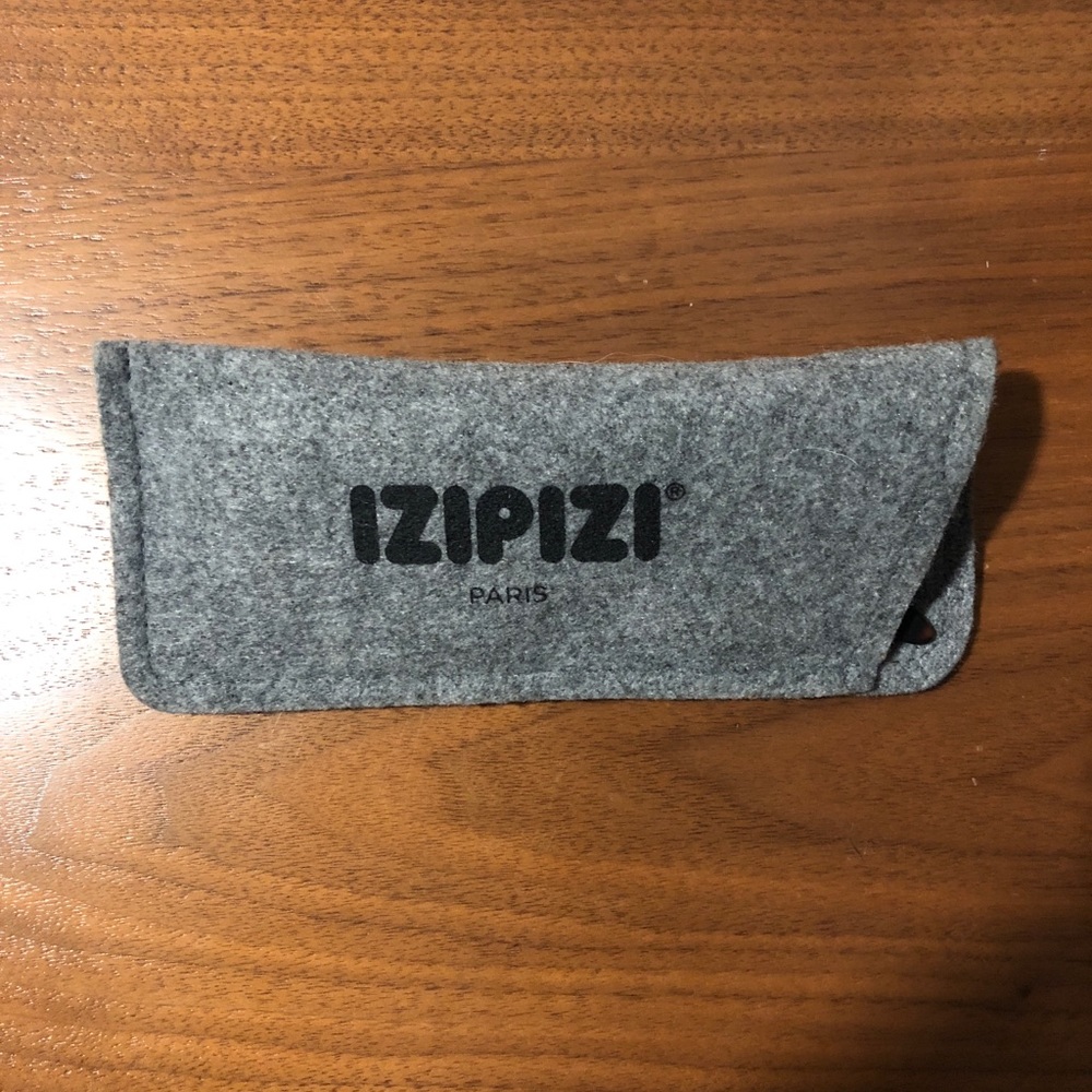 Izipizi Glasses